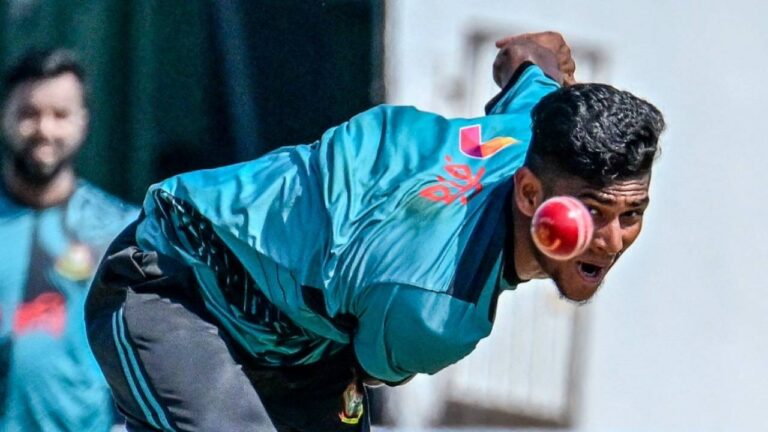 Pakistan Choose to Bowl First Against Bangladesh in Dhaka Test