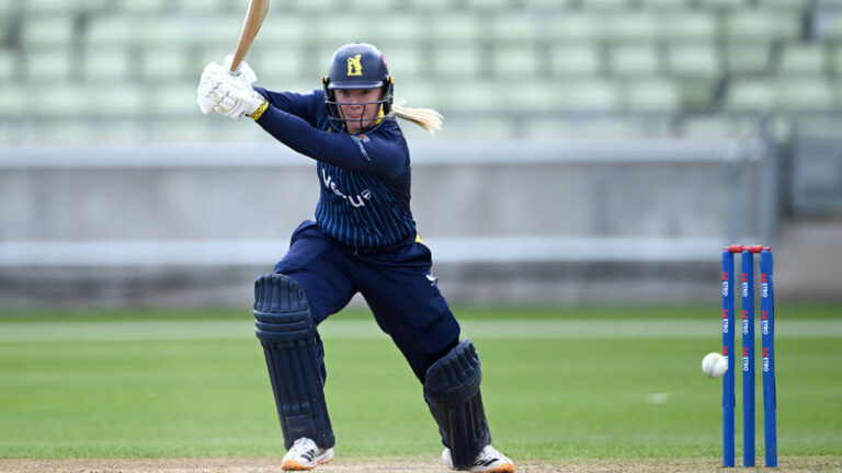 Pavely and Taylor Star as Warwickshire Secure Thrilling One-Day Cup Victory Over Lancashire