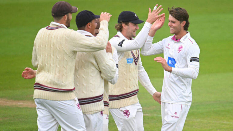 Sussex Grabs Draw Against Somerset After Rain Intervention at Taunton