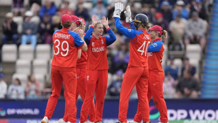 Ecclestone: ‘Dean a great captain, everyone feels calm under her’ as England faces Scotland